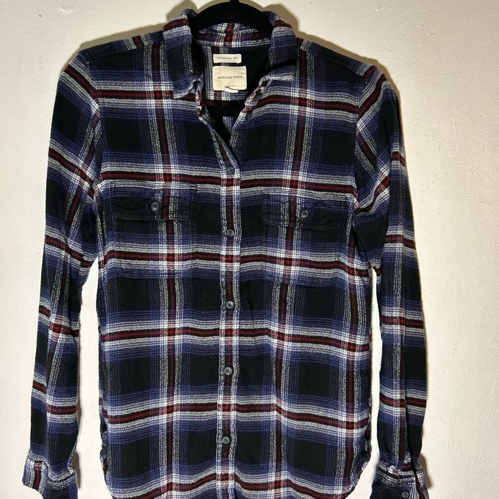 American Eagle Outfitters Black and Blue Flannel Size M